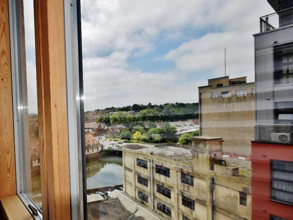 Empire Serviced Apartment