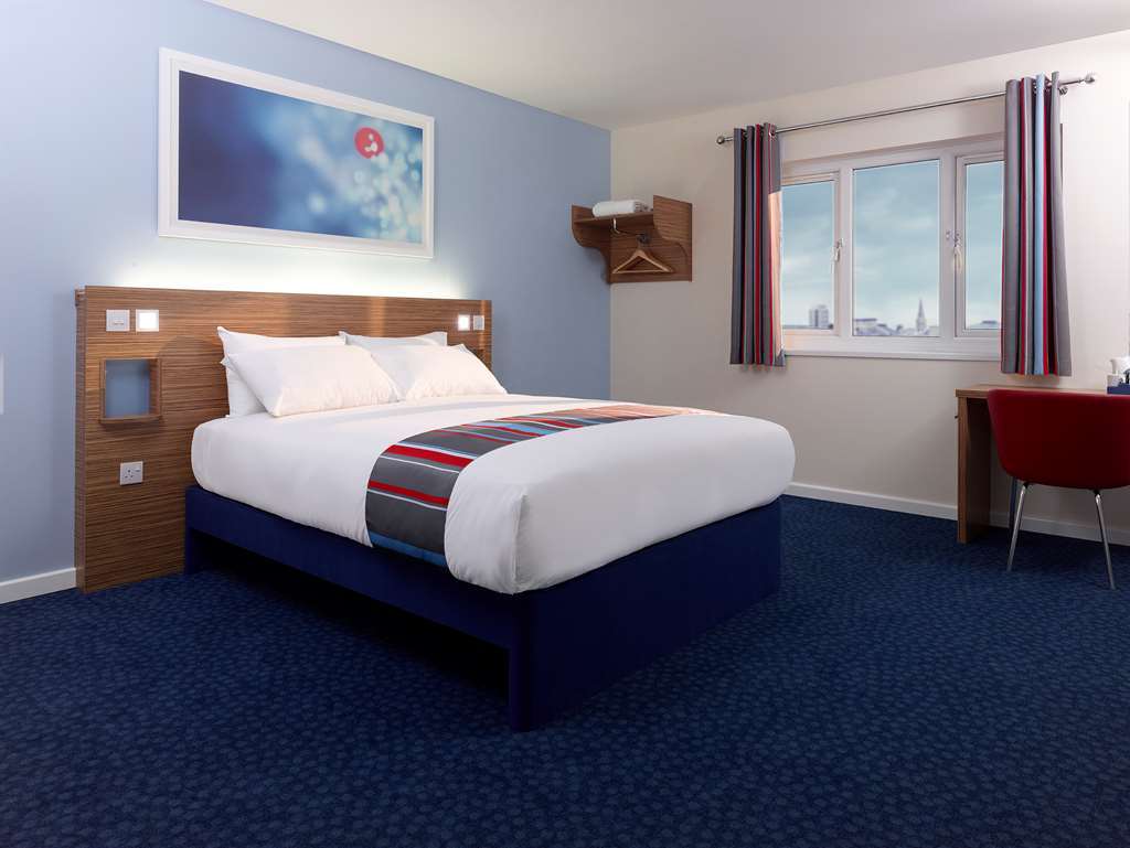 Travelodge Ipswich Capel St Mary Hotel 3*
