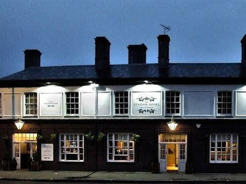 The Riverside Hotel *