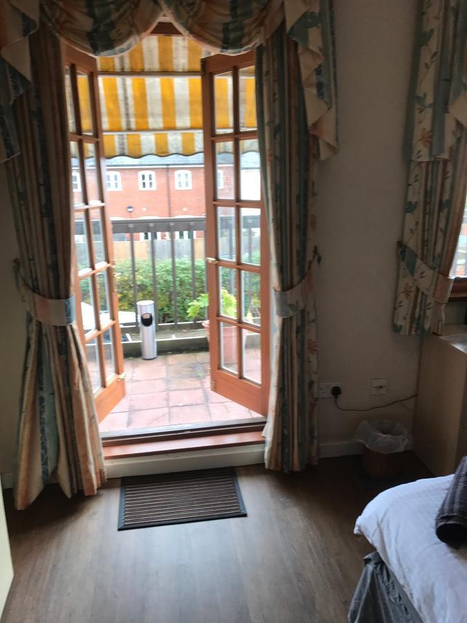Inn Shipwrights Arms 3*
