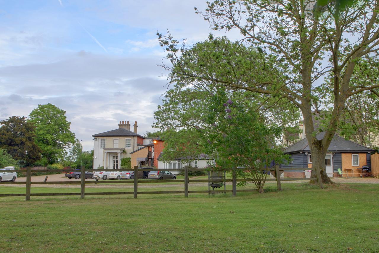 Western Gatehouse Hotel