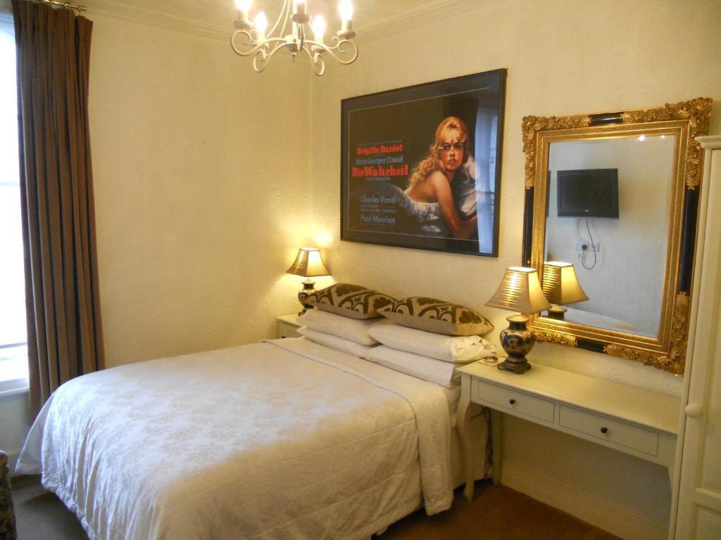 Bentley Tower 3*