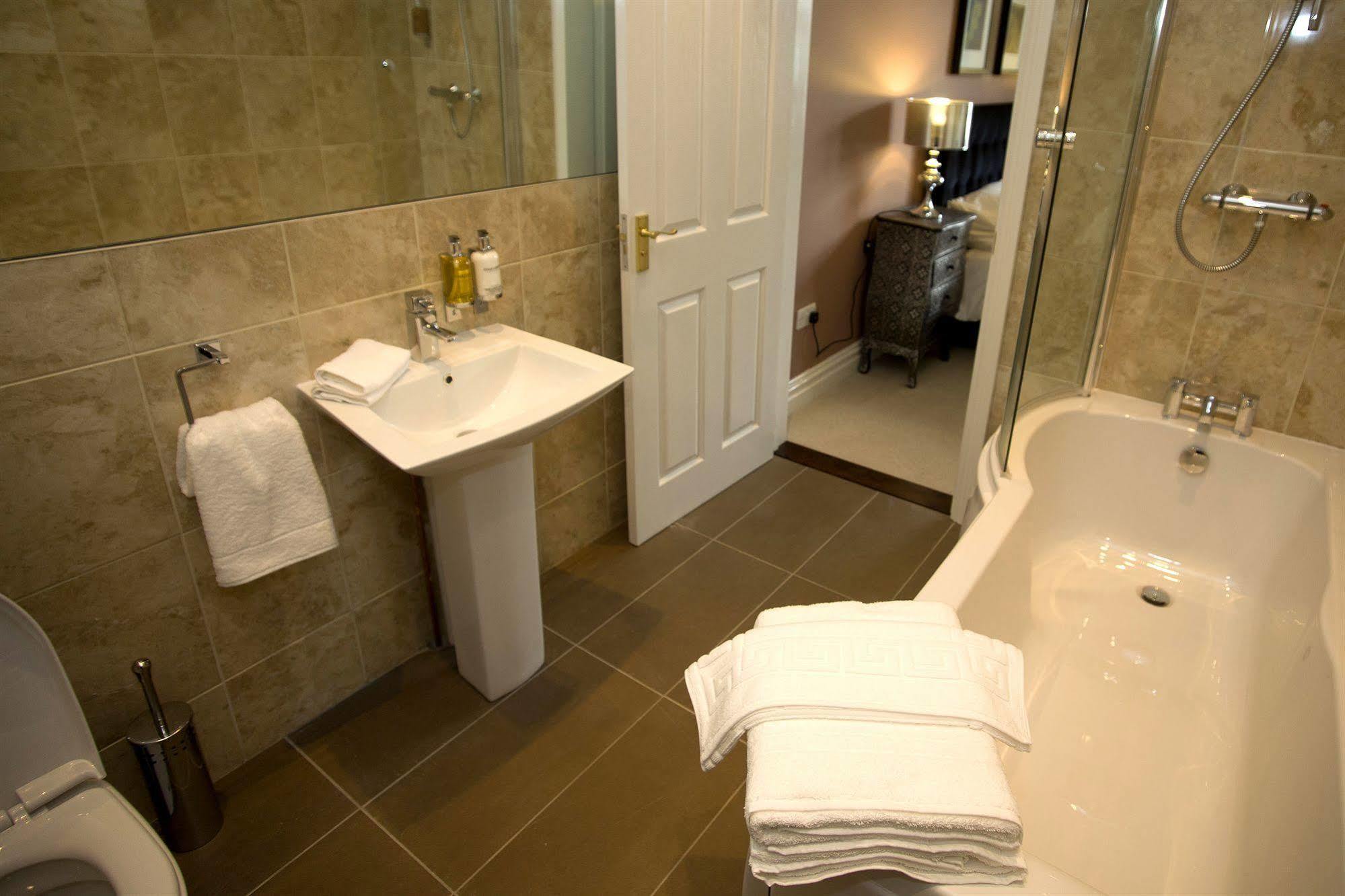 Guest house Innocence Rooms - East 3*
