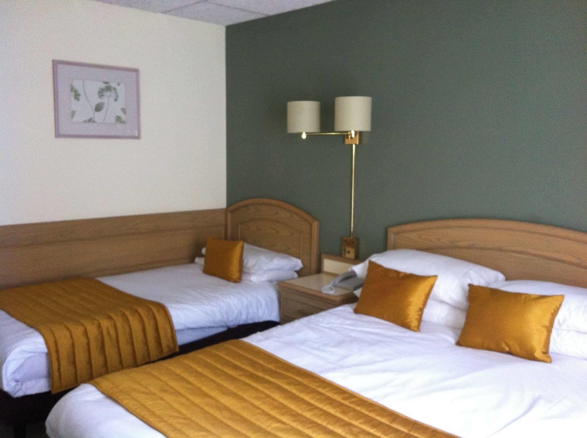 Western Hotel 4*