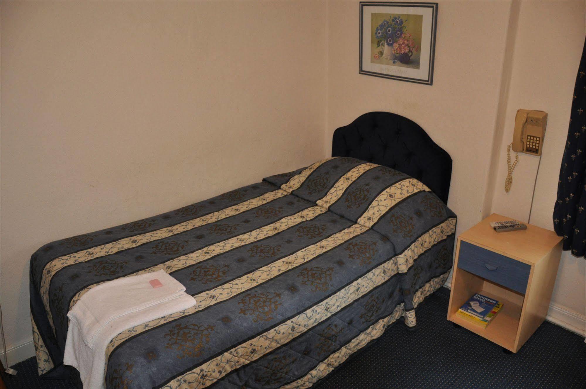 Guest house The Carlton 2*