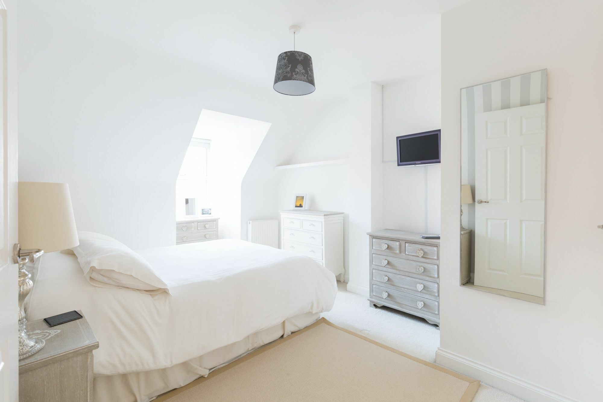 Toothbrush Apartments- Townhouse Ipswich