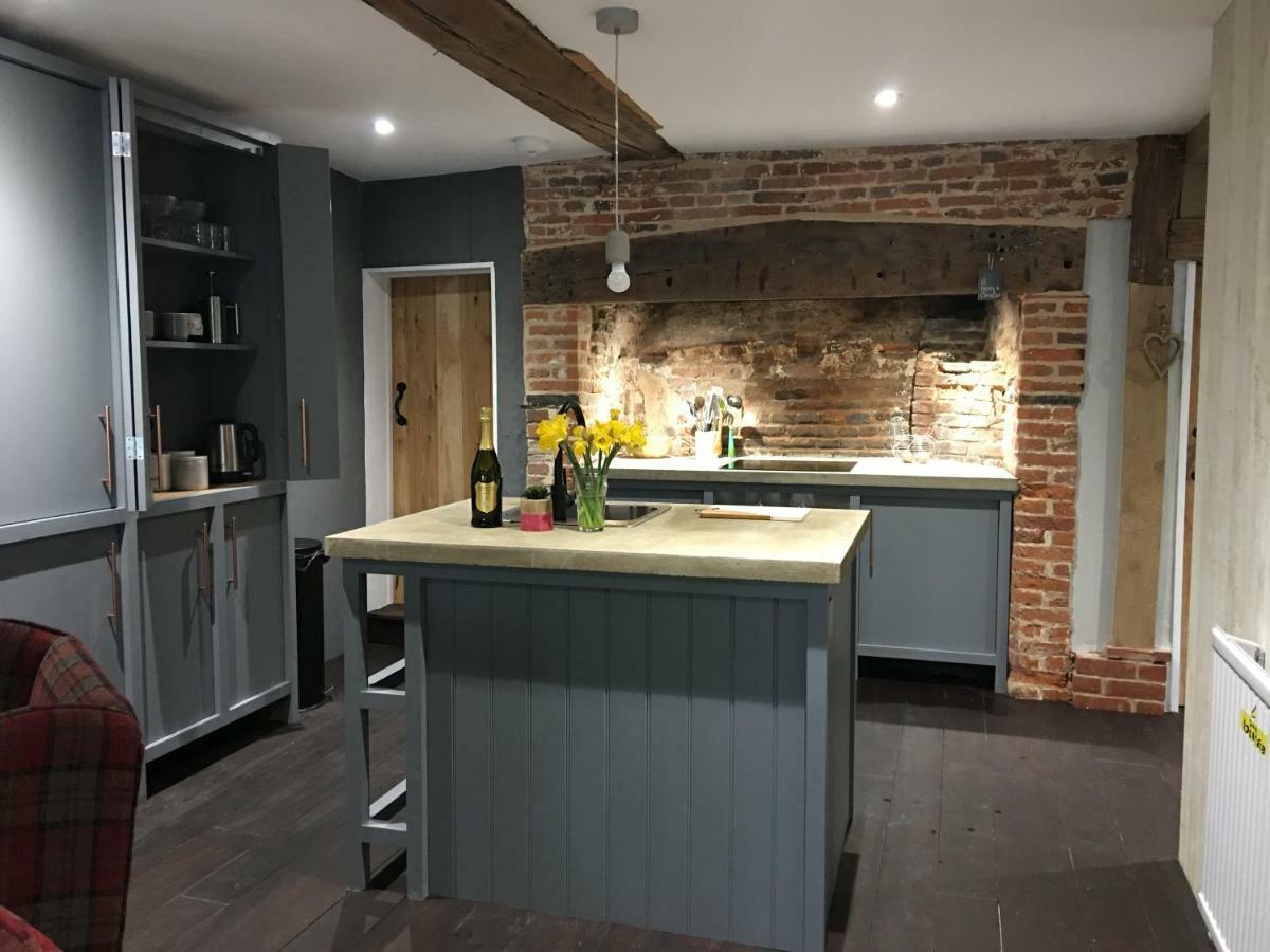 Square House Bildeston High Street Apartment *