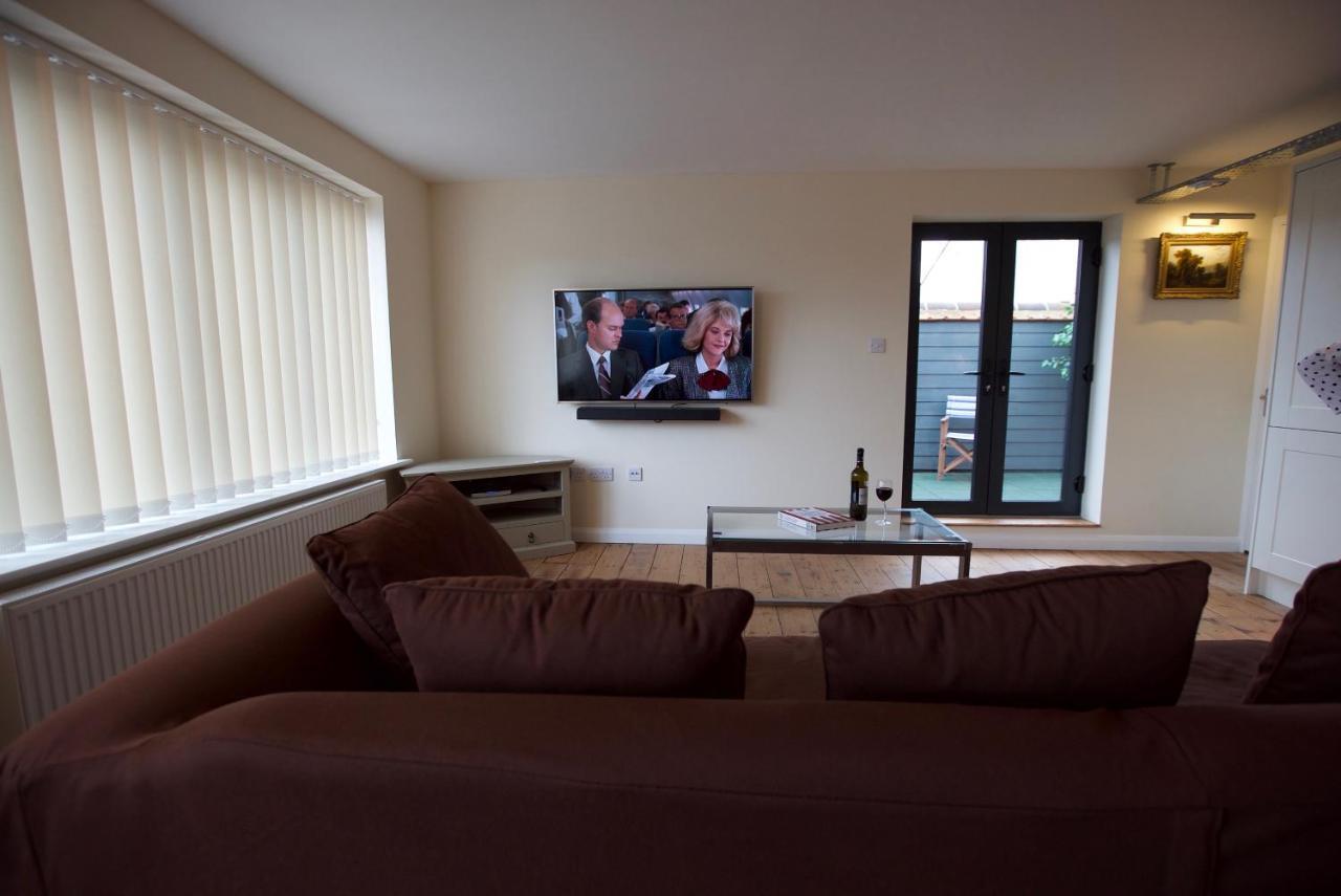 Apartment Spacious With Roof Terrace, Near The Waterfront, *