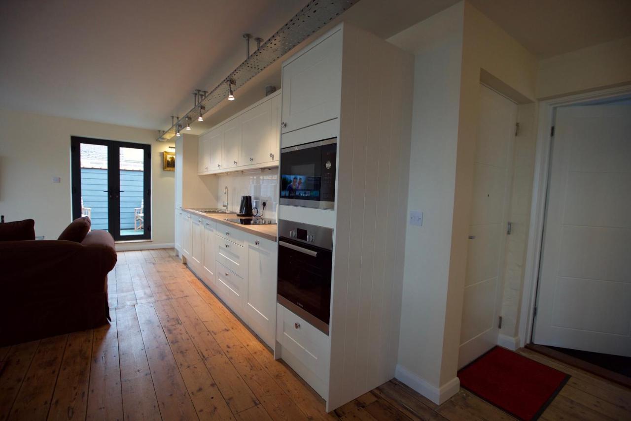 Spacious With Roof Terrace, Near The Waterfront, Apartment Ipswich