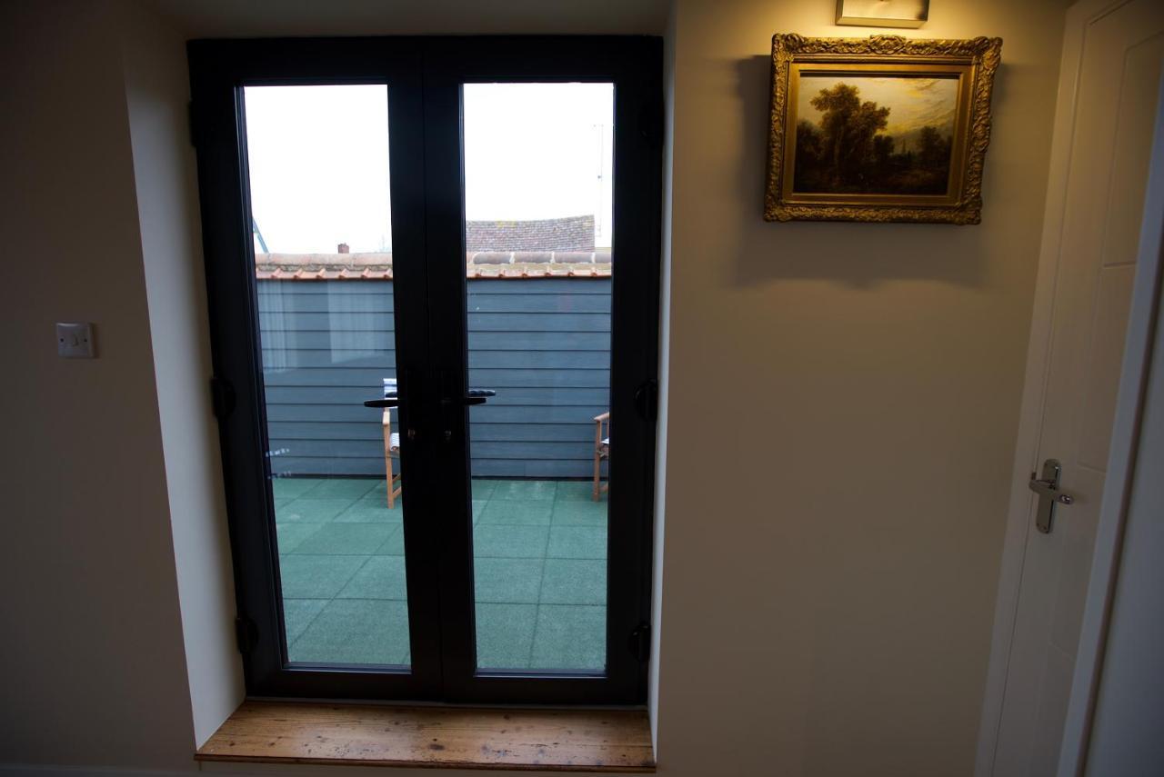 Spacious With Roof Terrace, Near The Waterfront, Apartment *
