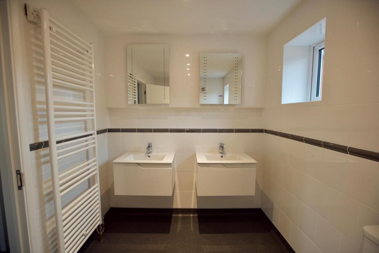 Apartment Spacious With Roof Terrace, Near The Waterfront,