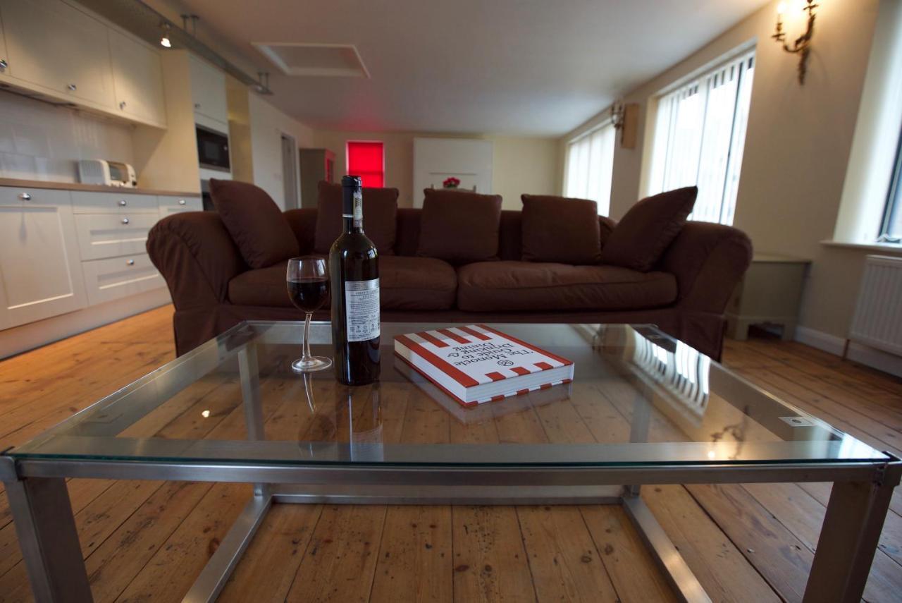 Spacious With Roof Terrace, Near The Waterfront, Apartment Ipswich