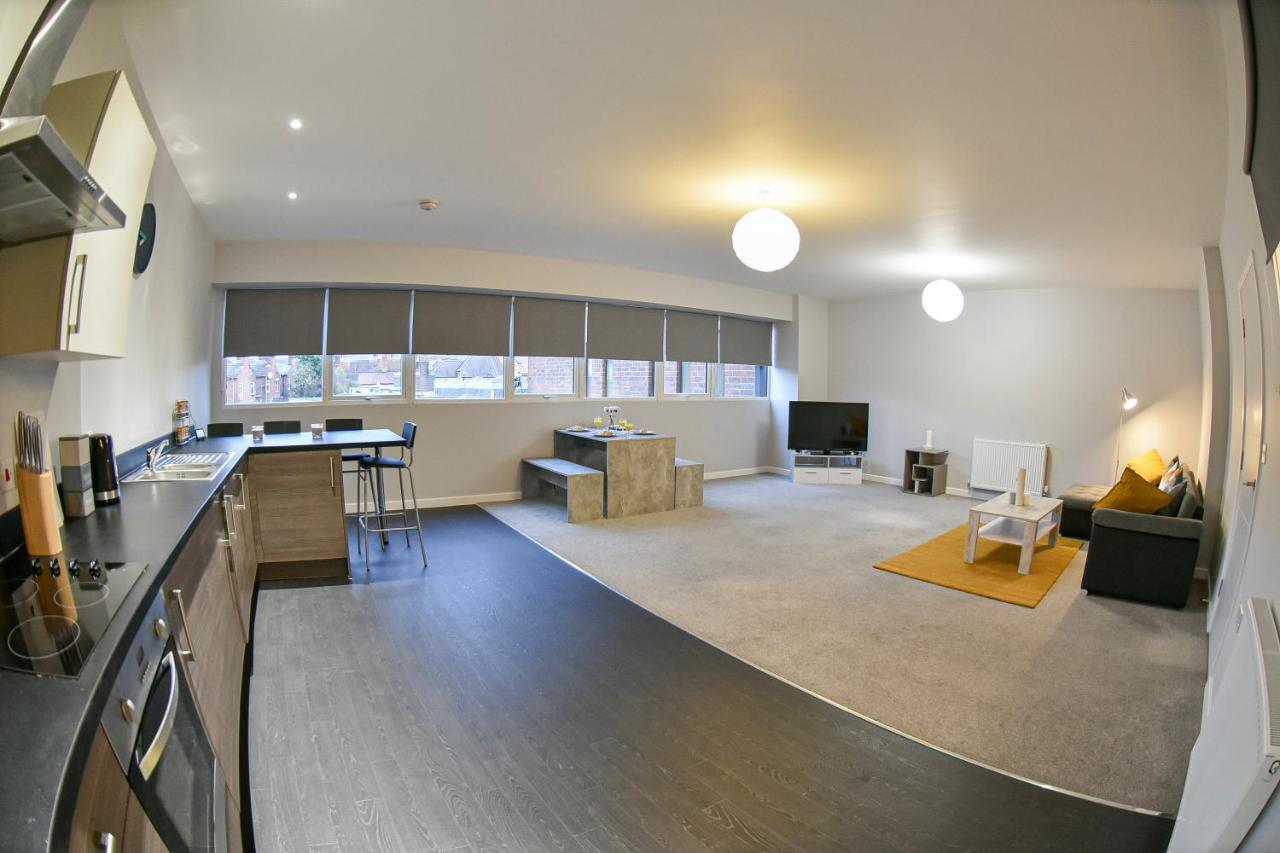 Huge - 2 Bathrooms - Apartment *
