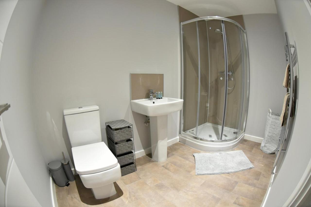 Apartment Huge - 2 Bathrooms - Ipswich