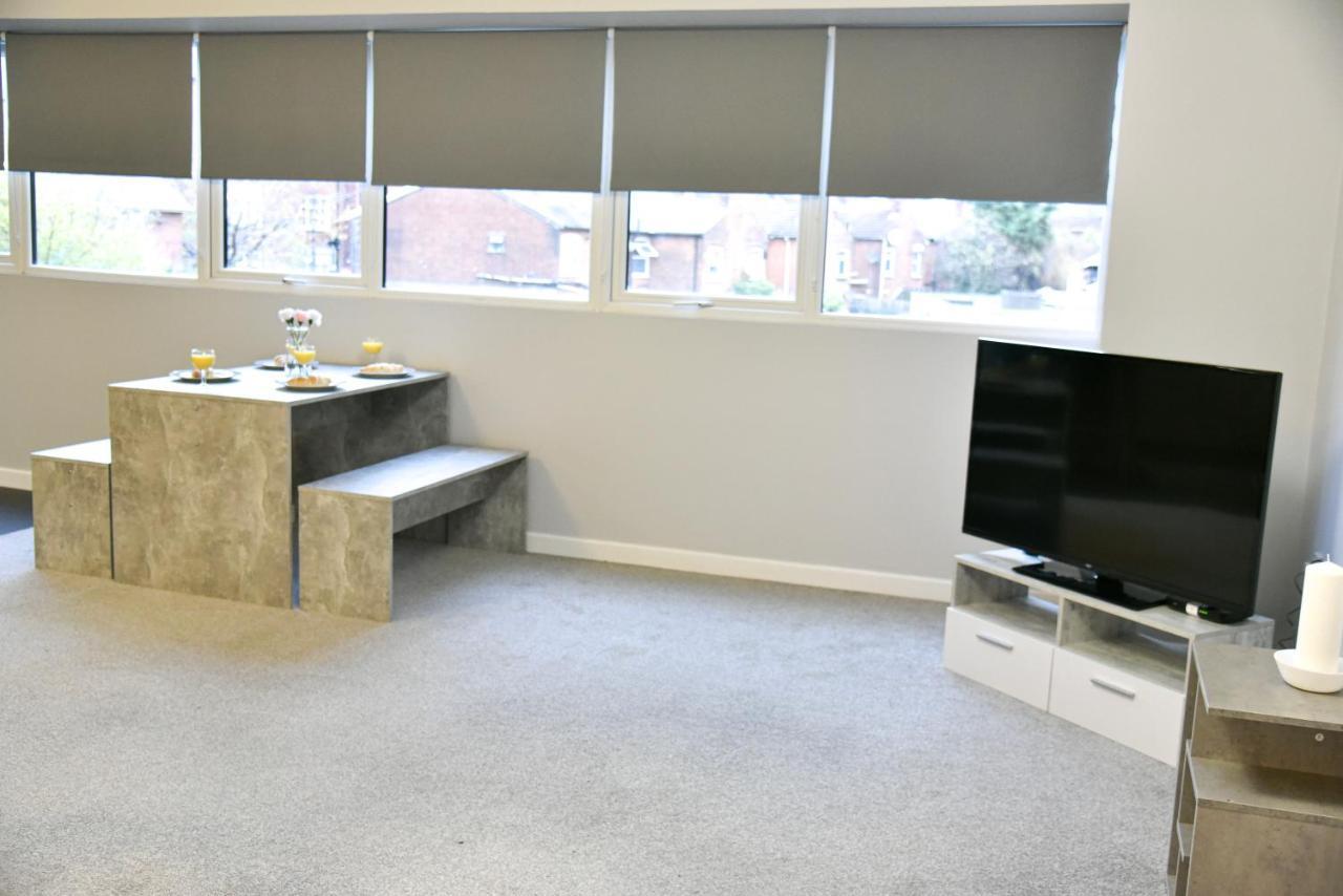 Huge - 2 Bathrooms - * Ipswich