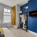 Boutique Rooms With Kitchen Dinner, Lounge, Pool Table