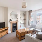 Host & Stay - Sherrington Road Abode
