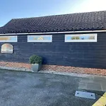 Red Lion Little Barn