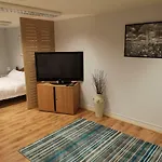 Ranelagh Road Apartment