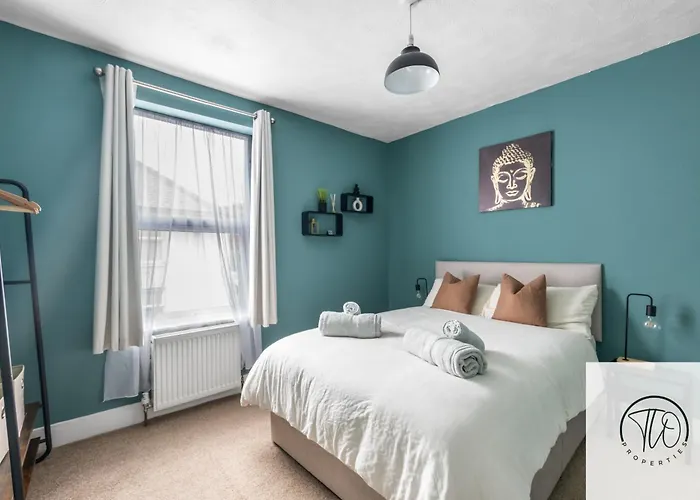 Shamrock House- 2Br Housew, Garden & Wifi