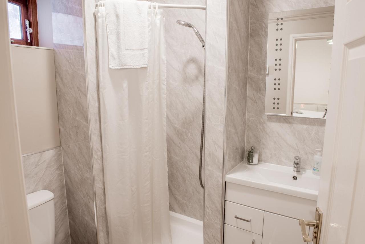Toothbrush At Lattice - Guest Kitchen & Ev Recharging 4* Ipswich