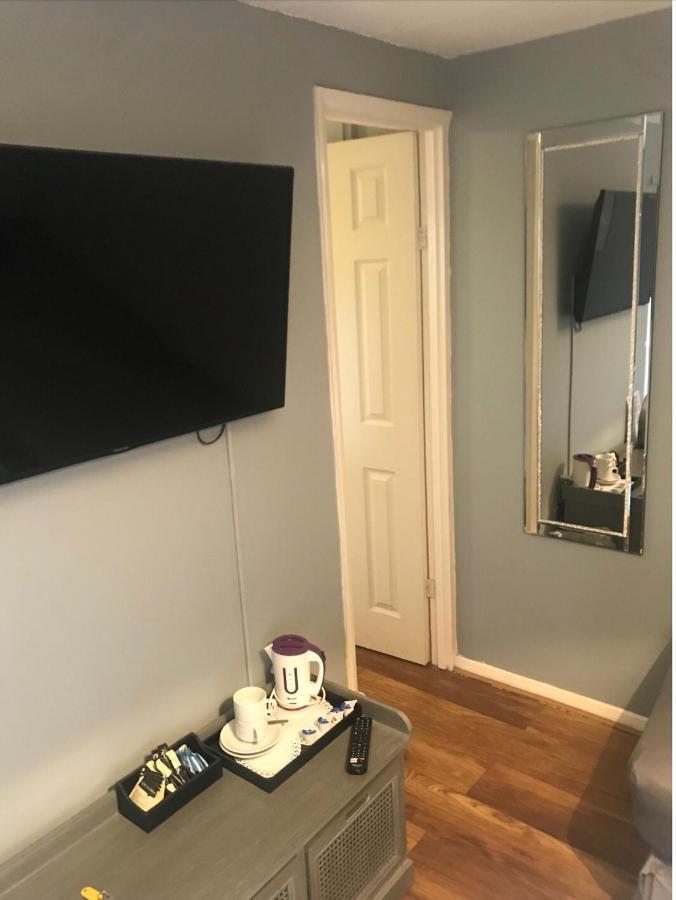 Private Double With Garden Apartment *