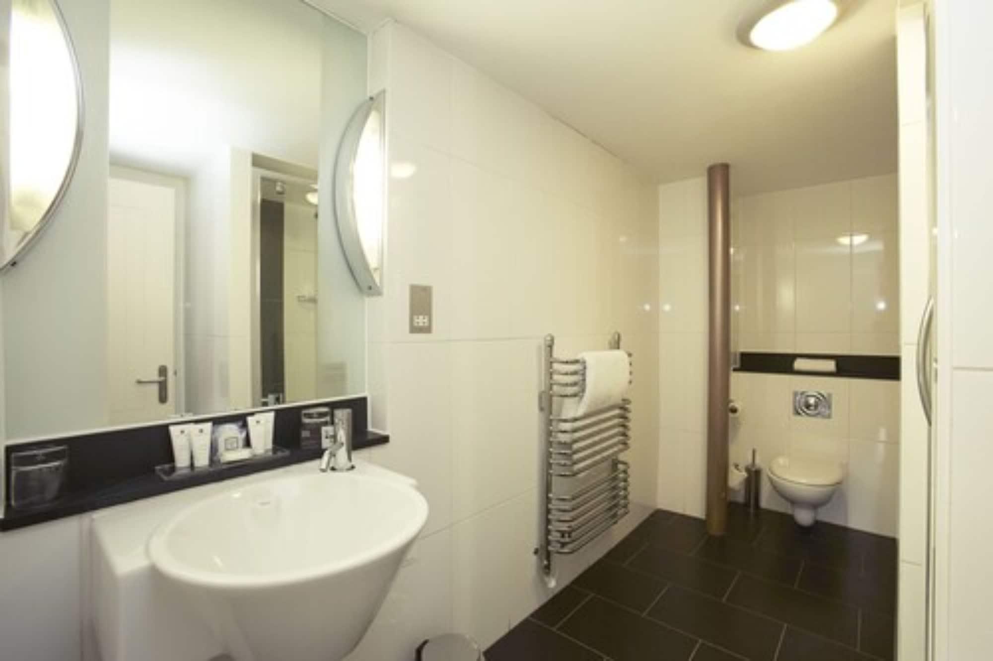 Salthouse Harbour 4*
