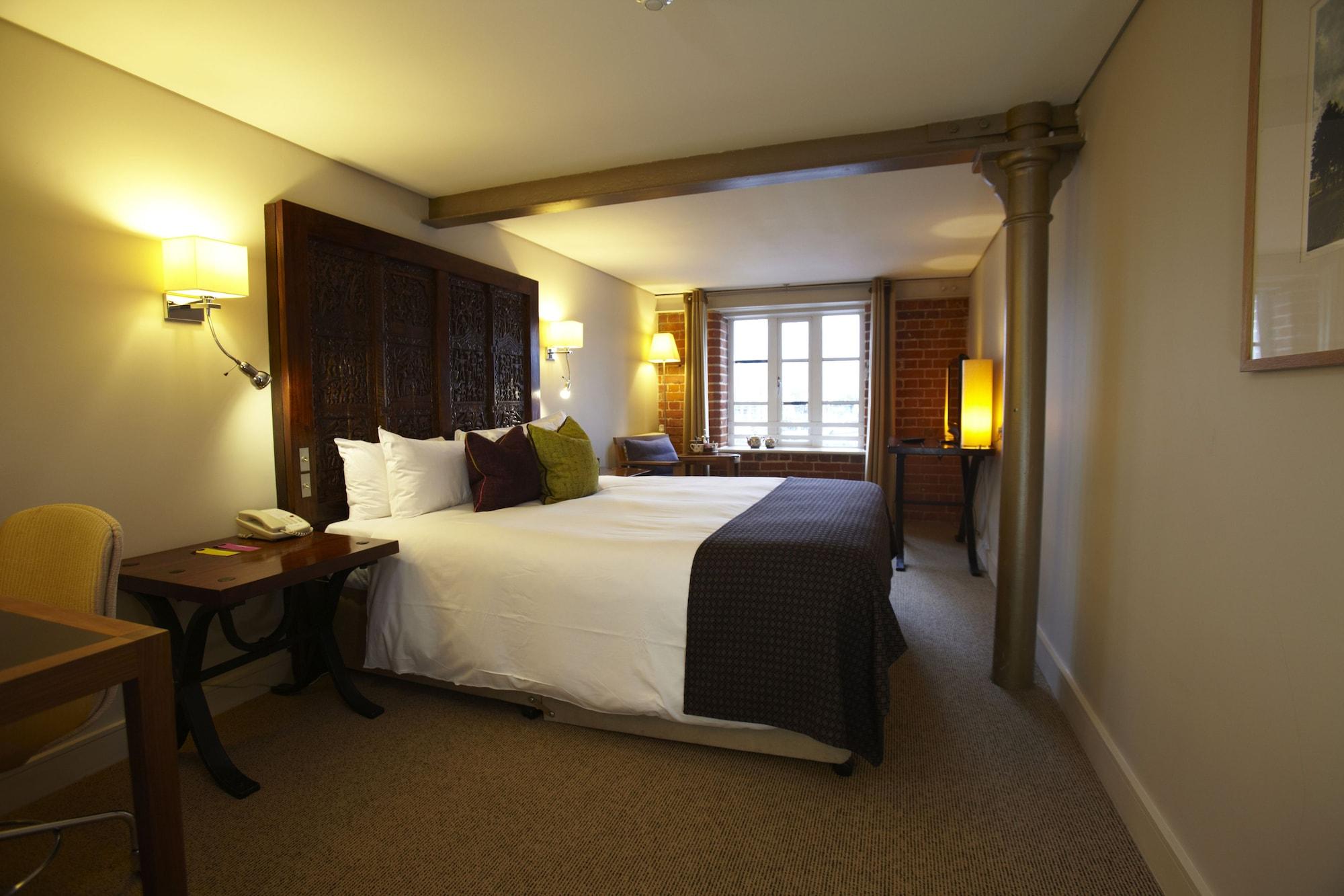 Salthouse Harbour 4*