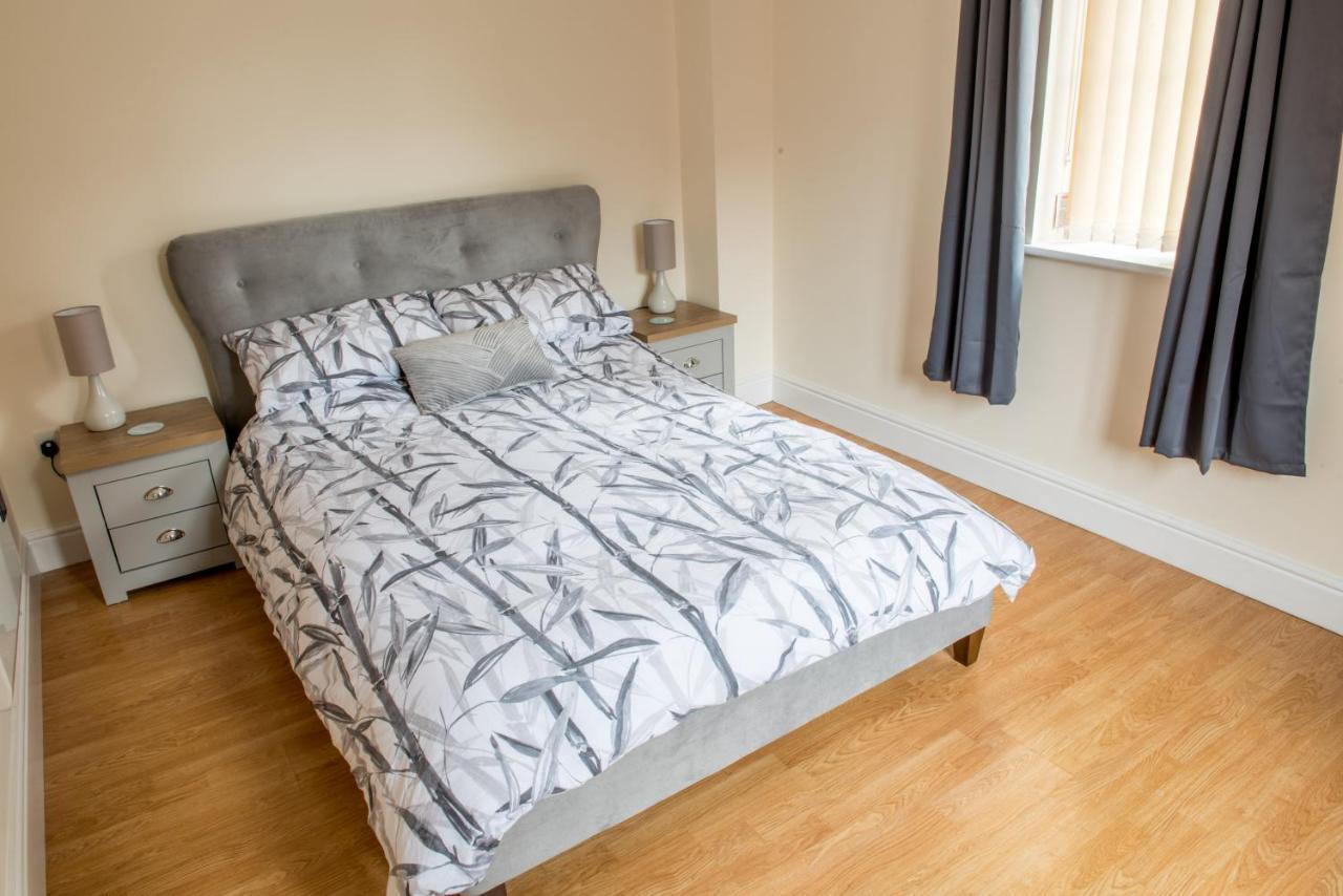 Toothbrush - - Gipping Mews * Ipswich