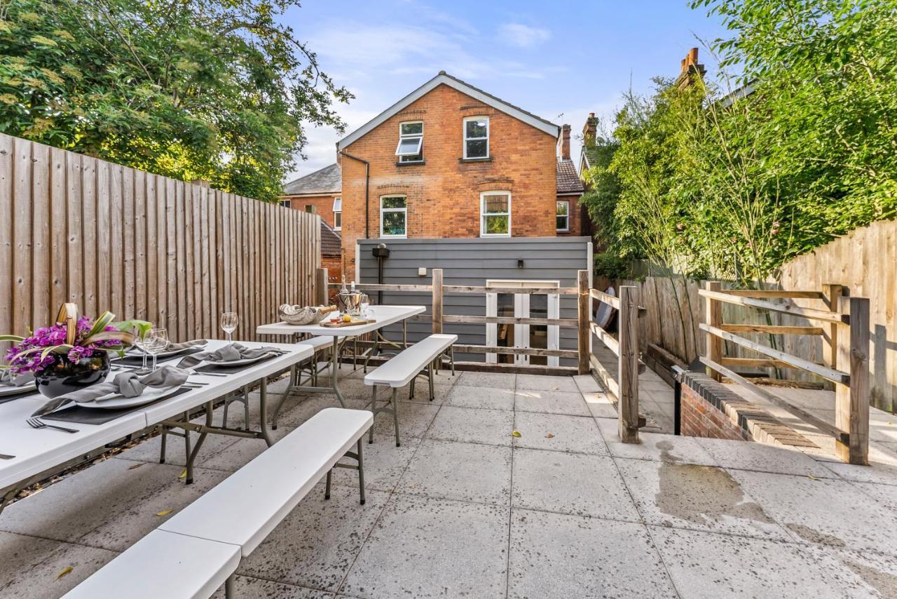Boutique With Kitchen Dinner, Lounge, Pool Table * Ipswich