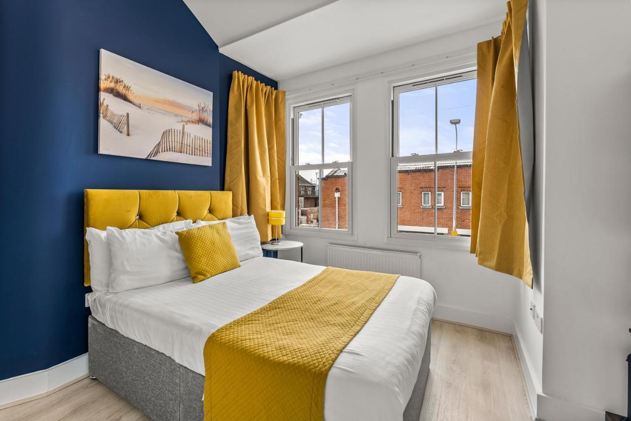 Hotel Boutique With Kitchen Dinner, Lounge, Pool Table *