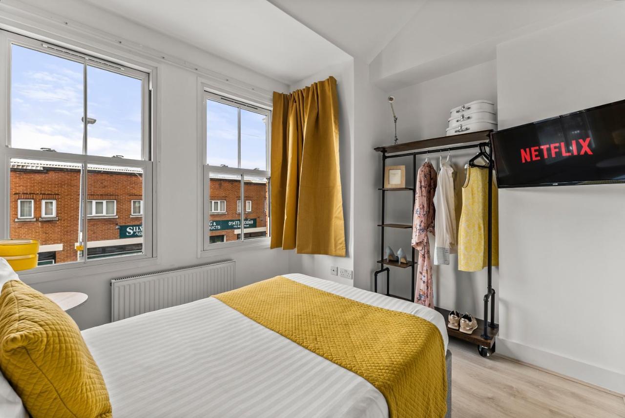 Hotel Boutique With Kitchen Dinner, Lounge, Pool Table *