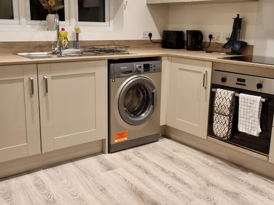 Modern 2bedroom House In Suffolk Ipswich