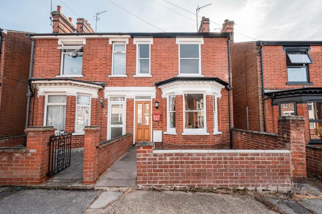Holiday home Host & - Sherrington Road Abode