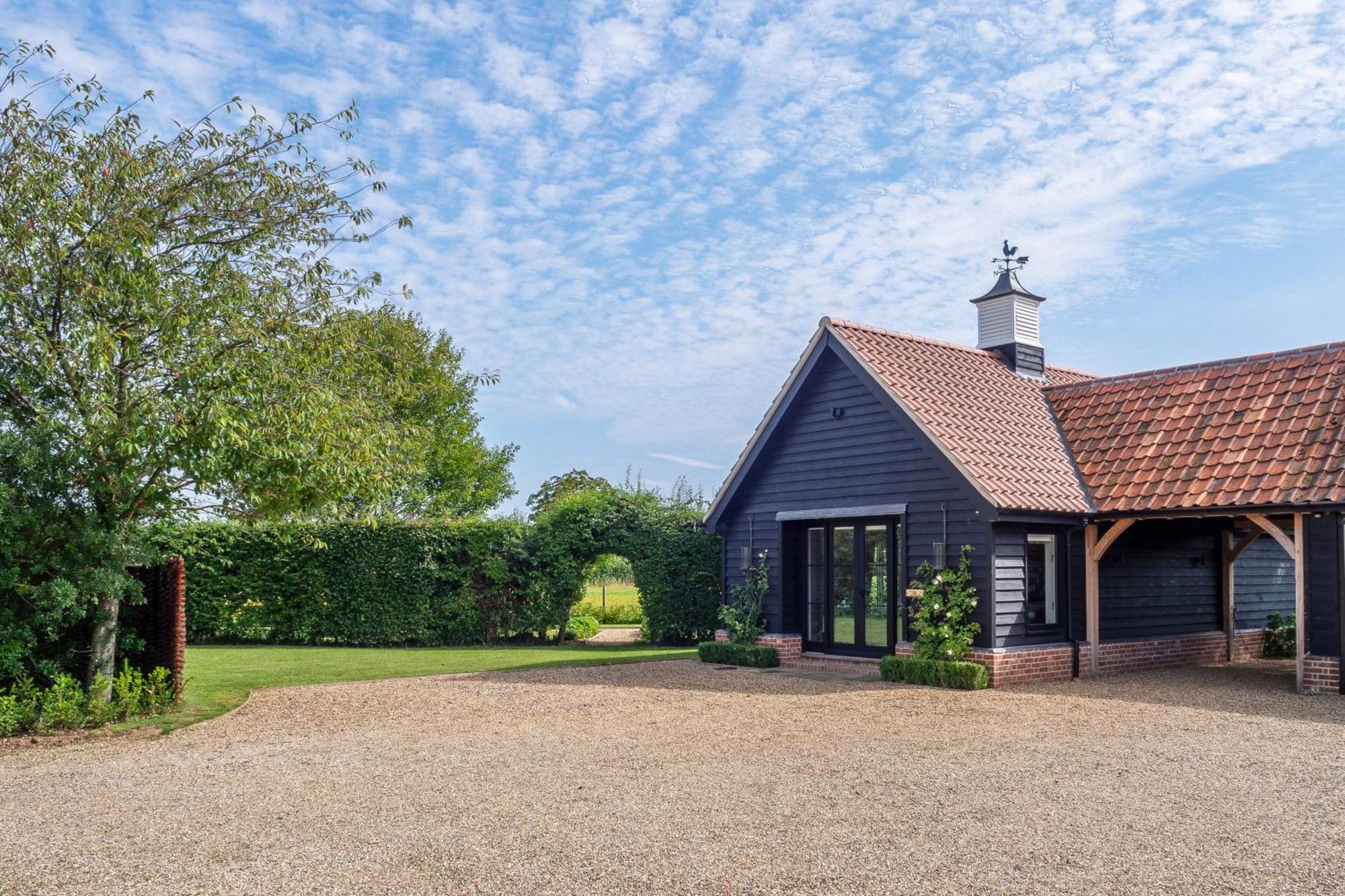 Holiday home Elegant Luxurious - The Dove House