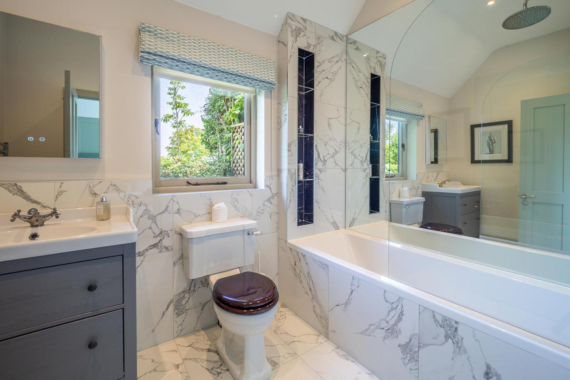 Elegant Luxurious - The Dove House *