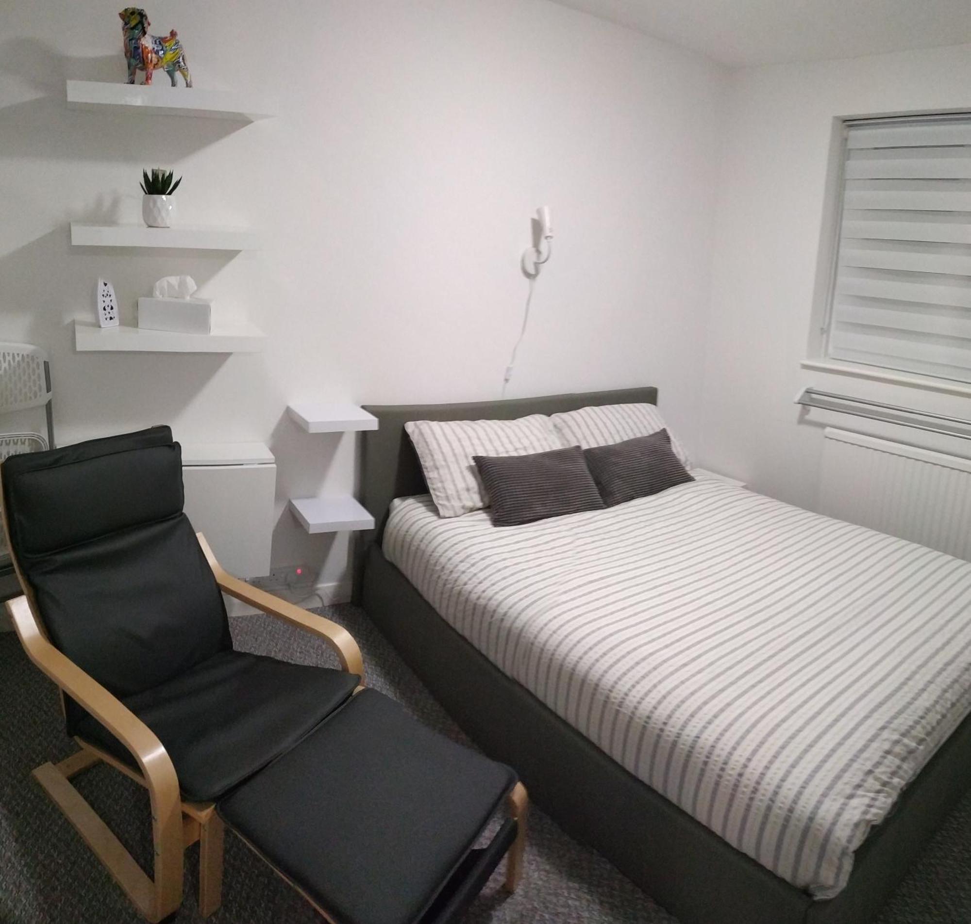 Town House Chantry - With Self Check In And Free Parking - At Ipswichdigs *