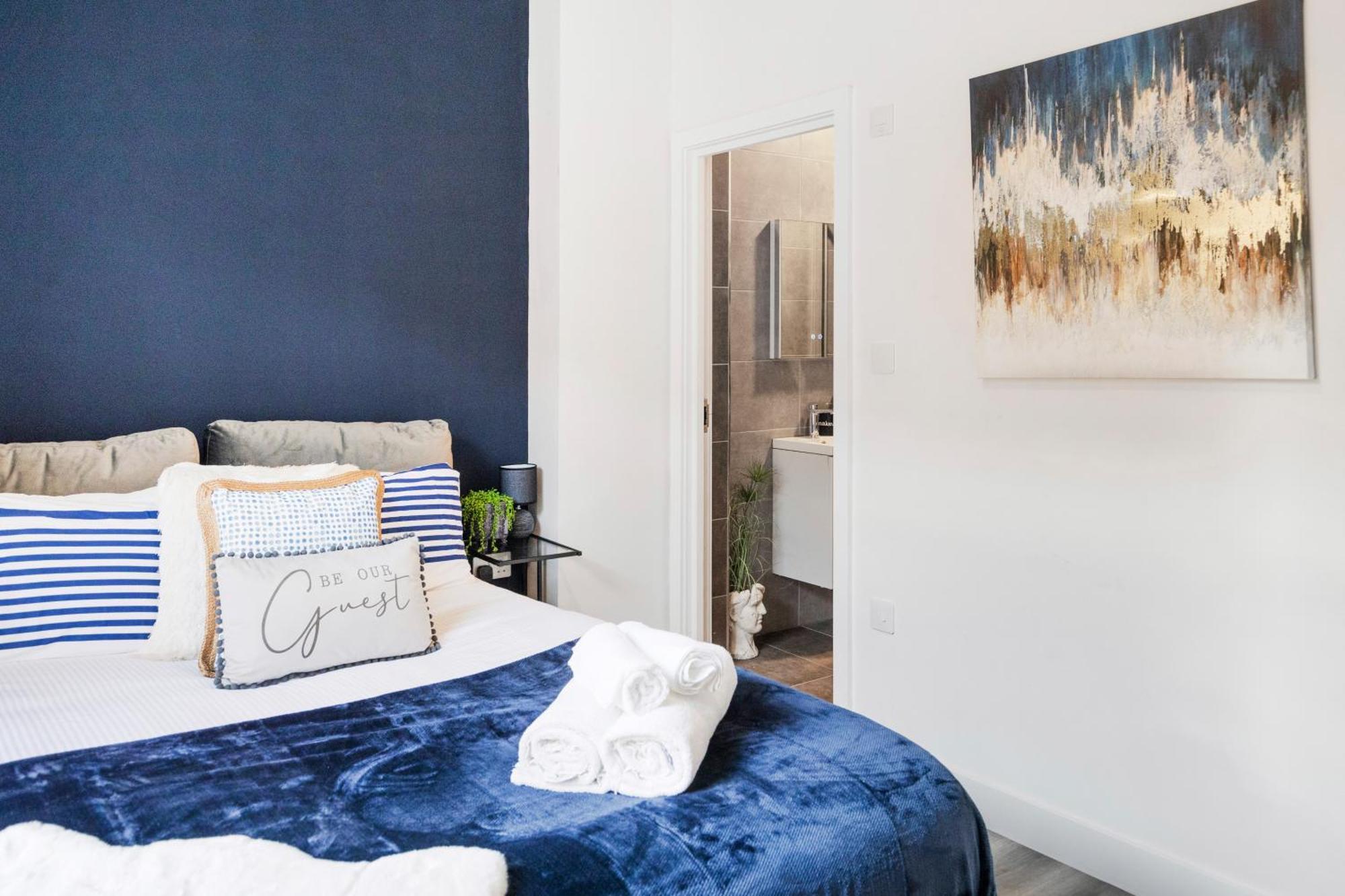 Town Center Gem Sleep 5 Apartment Ipswich