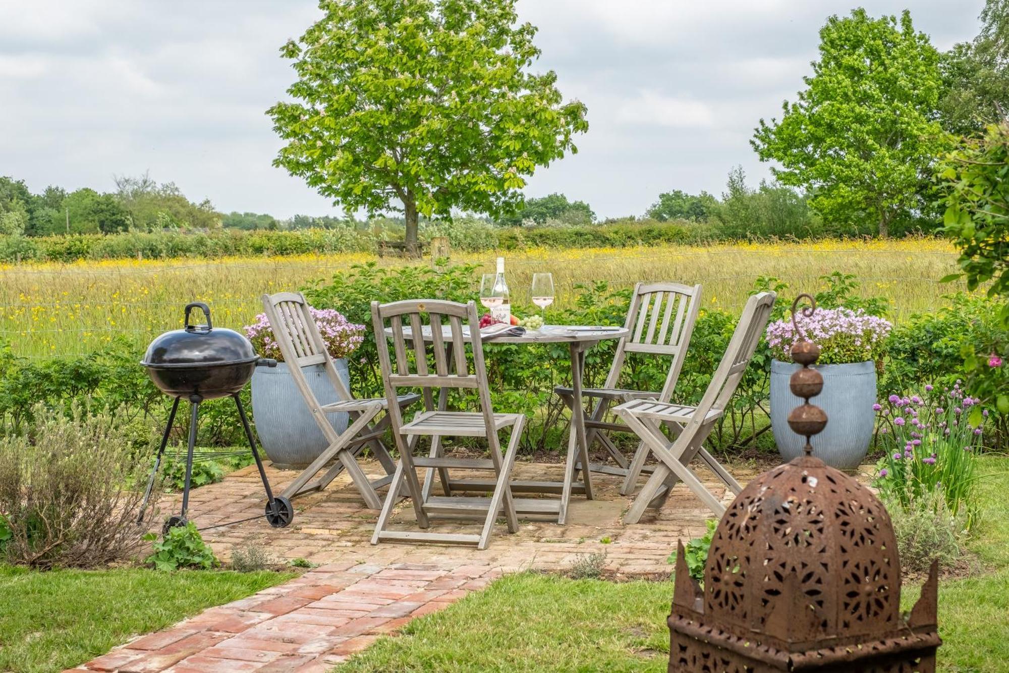 Elegant Luxurious - The Dove House Holiday home Ipswich