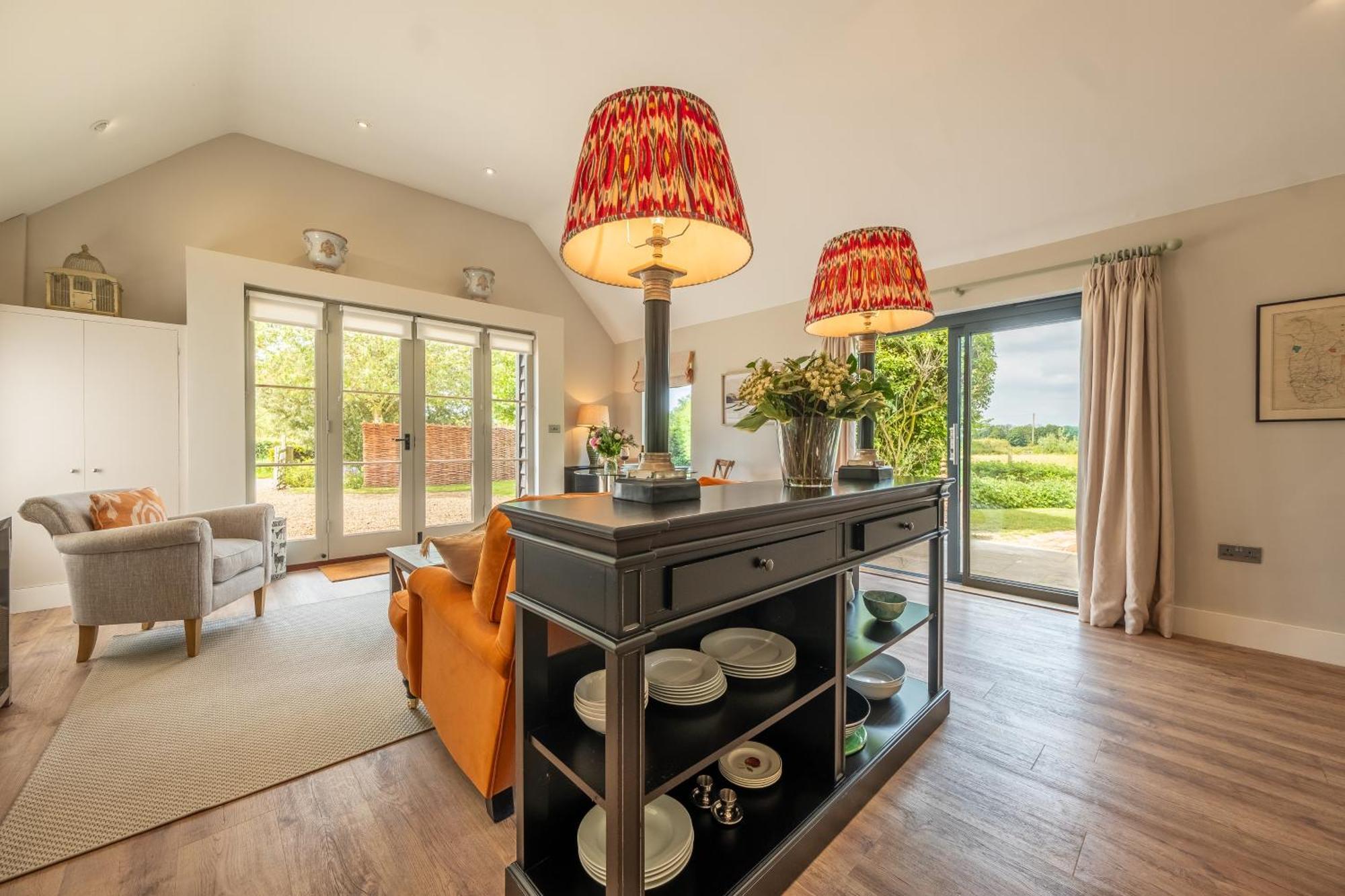 Elegant Luxurious - The Dove House Holiday home Ipswich