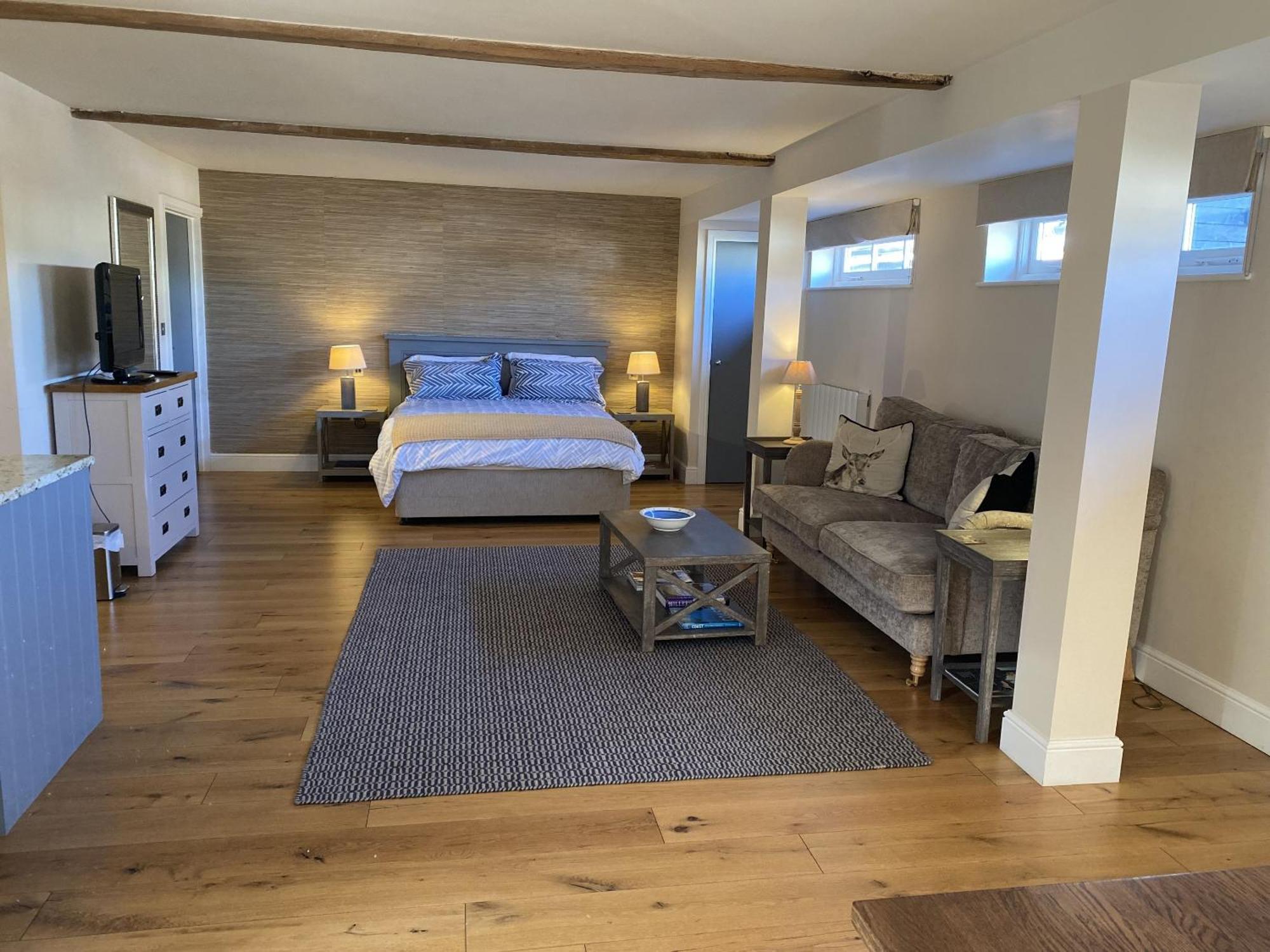 Red Lion Little Barn Apartment