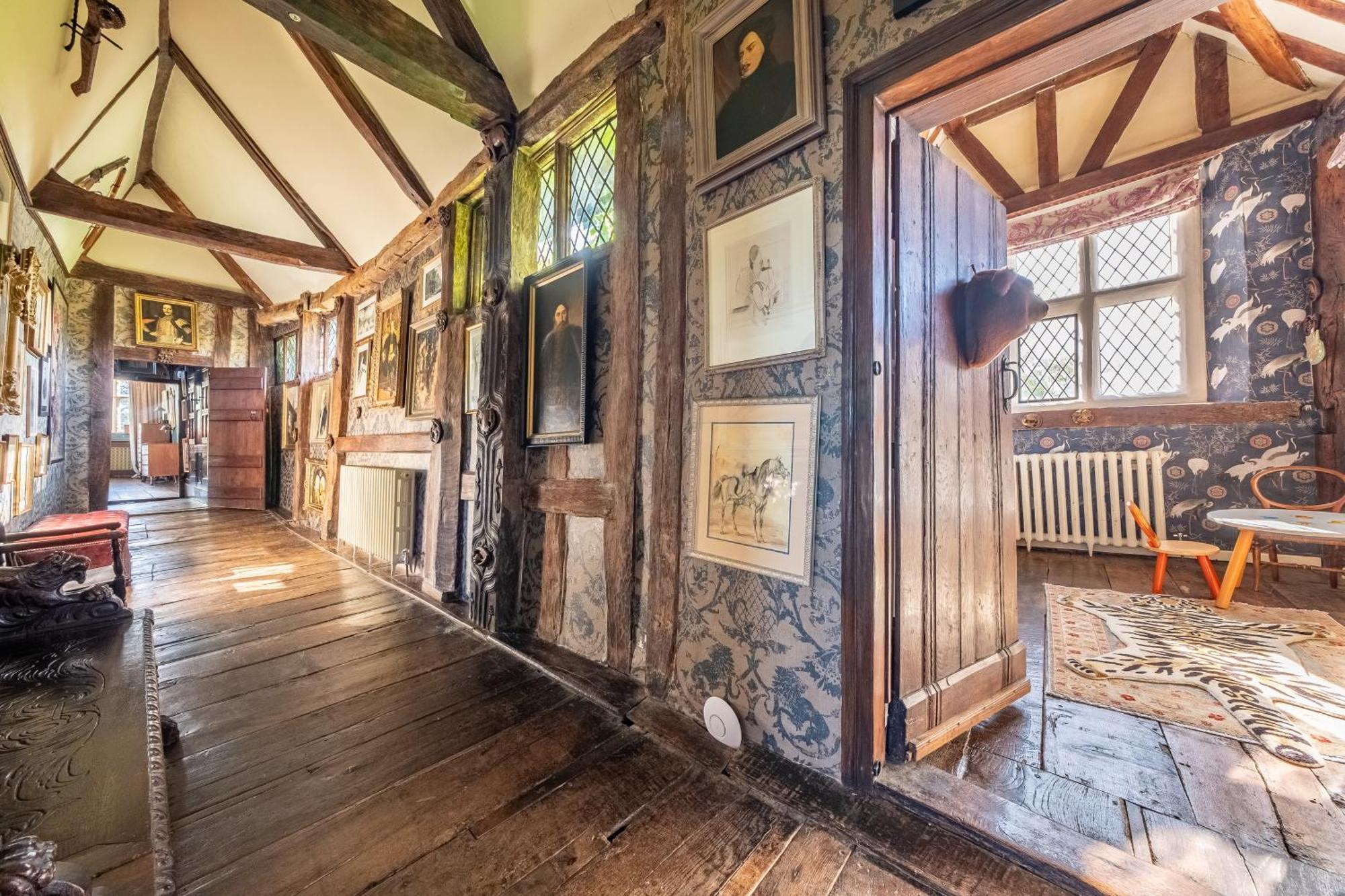 Spectacular Thousand Year Old Medieval Manor House - Flemings Hall