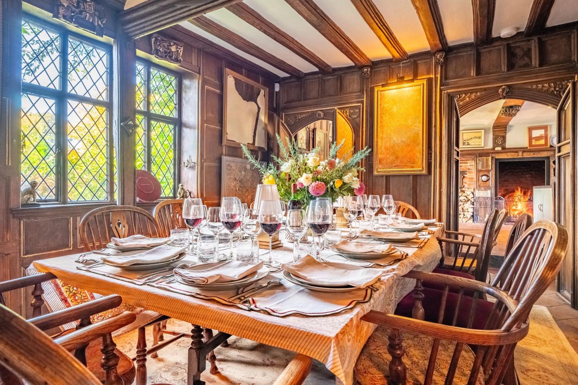 Spectacular Thousand Year Old Medieval Manor House - Flemings Hall Villa Ipswich