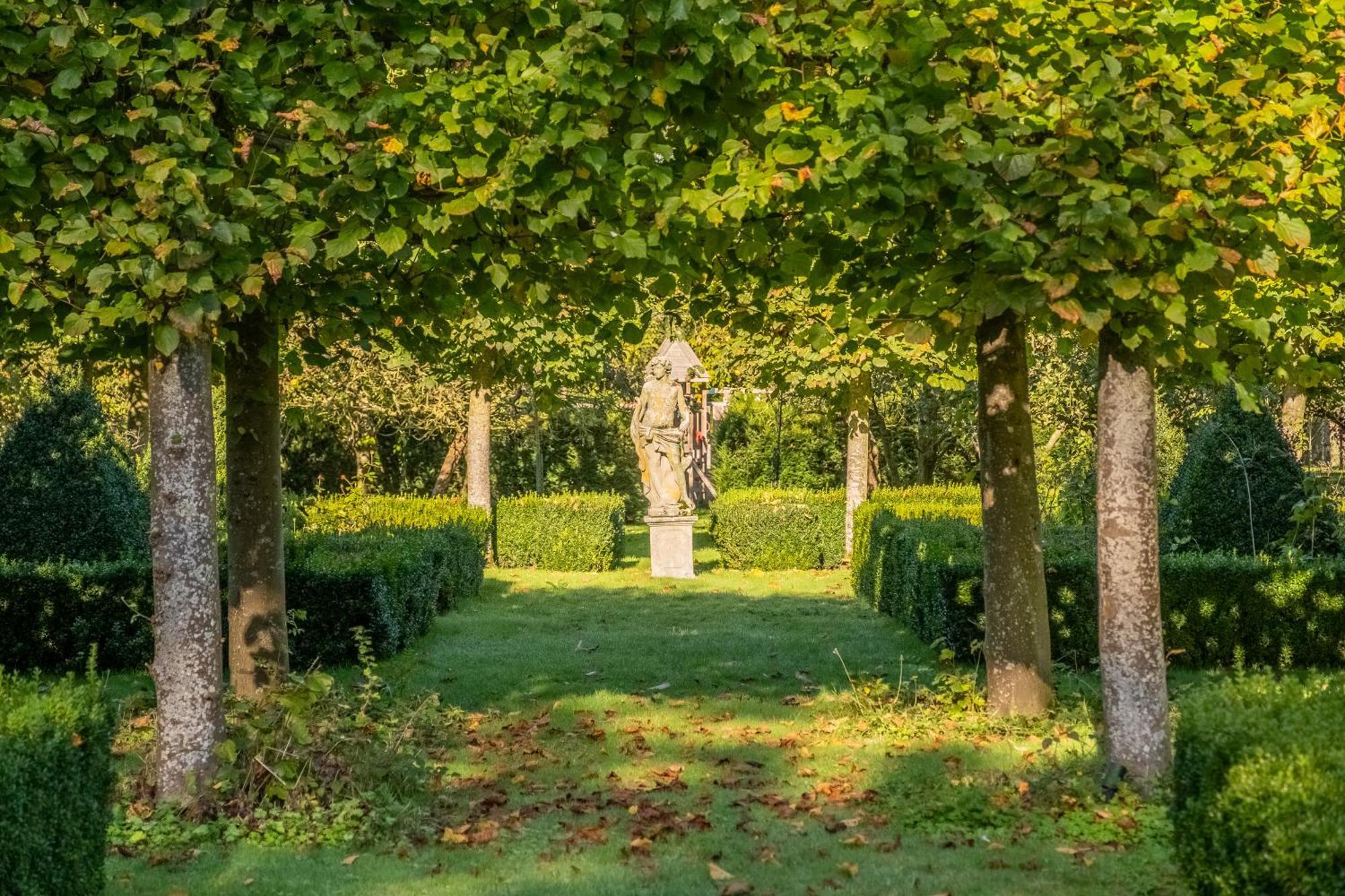 Spectacular Thousand Year Old Medieval Manor House - Flemings Hall * Ipswich
