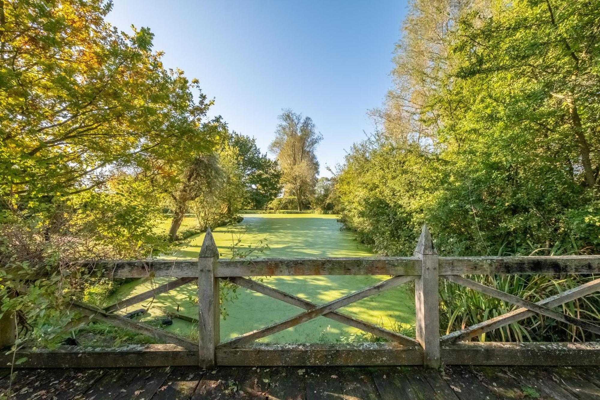 Spectacular Thousand Year Old Medieval Manor House - Flemings Hall Villa Ipswich