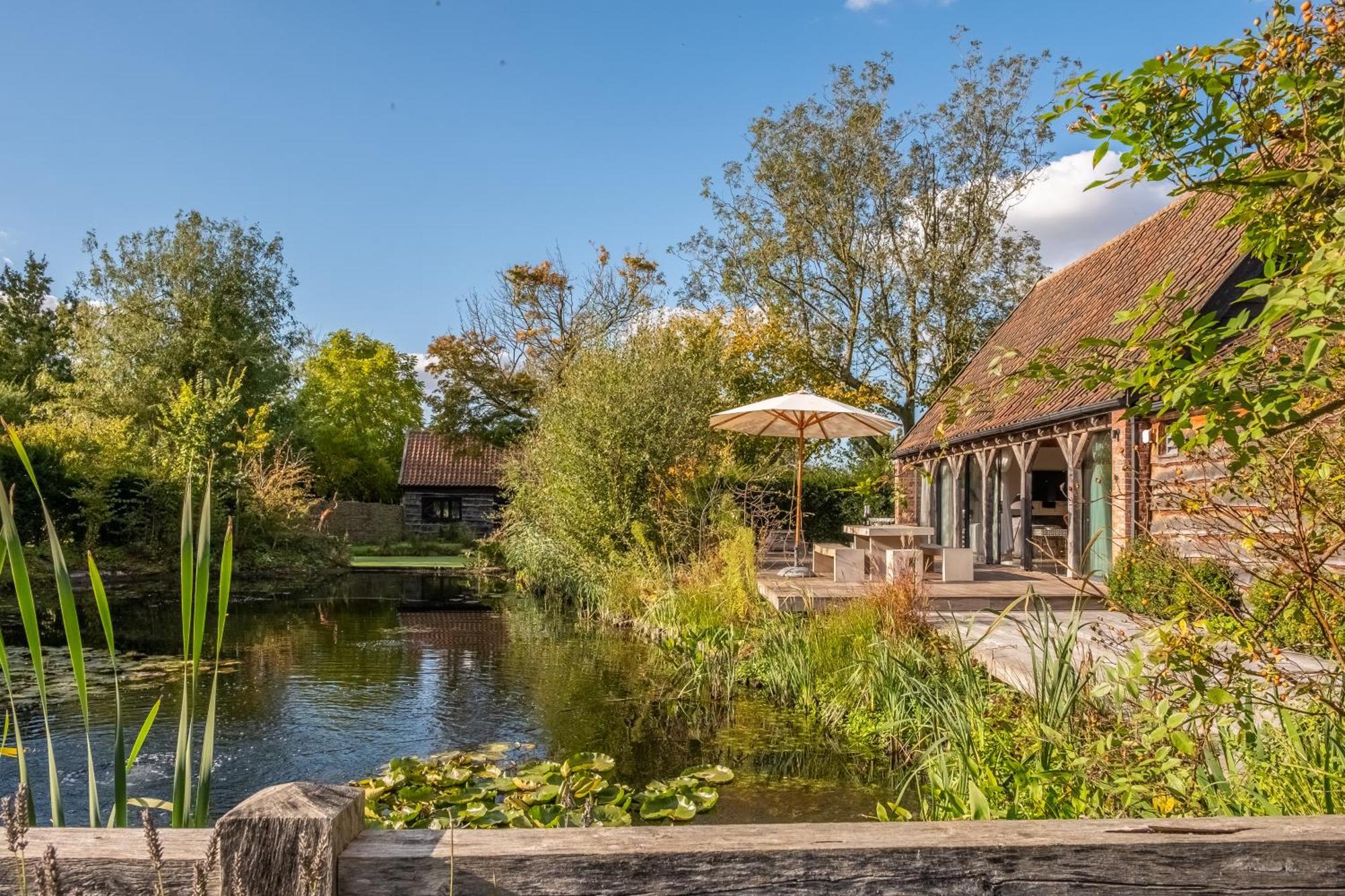 Spectacular Thousand Year Old Medieval Manor House - Flemings Hall *