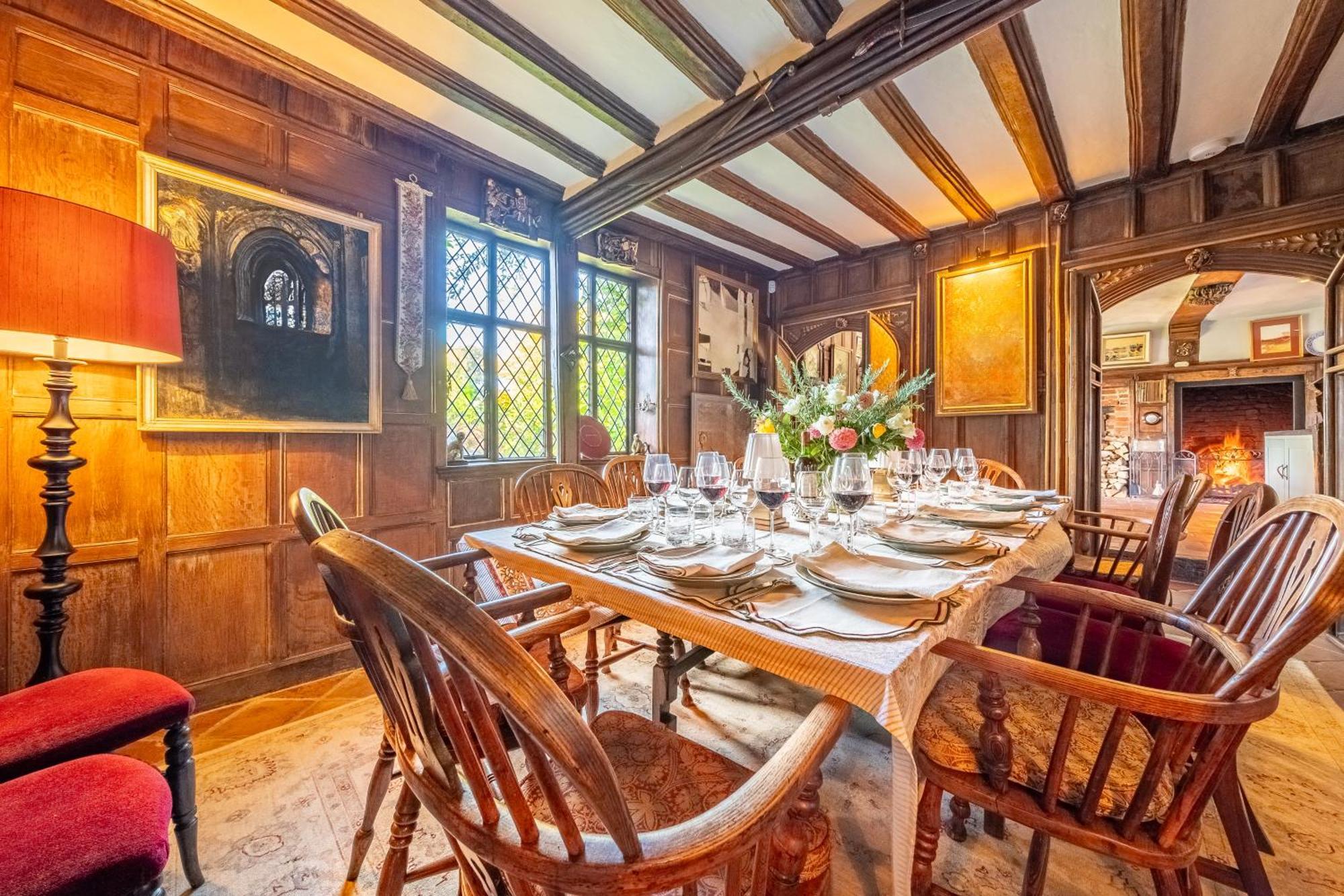 Spectacular Thousand Year Old Medieval Manor House - Flemings Hall