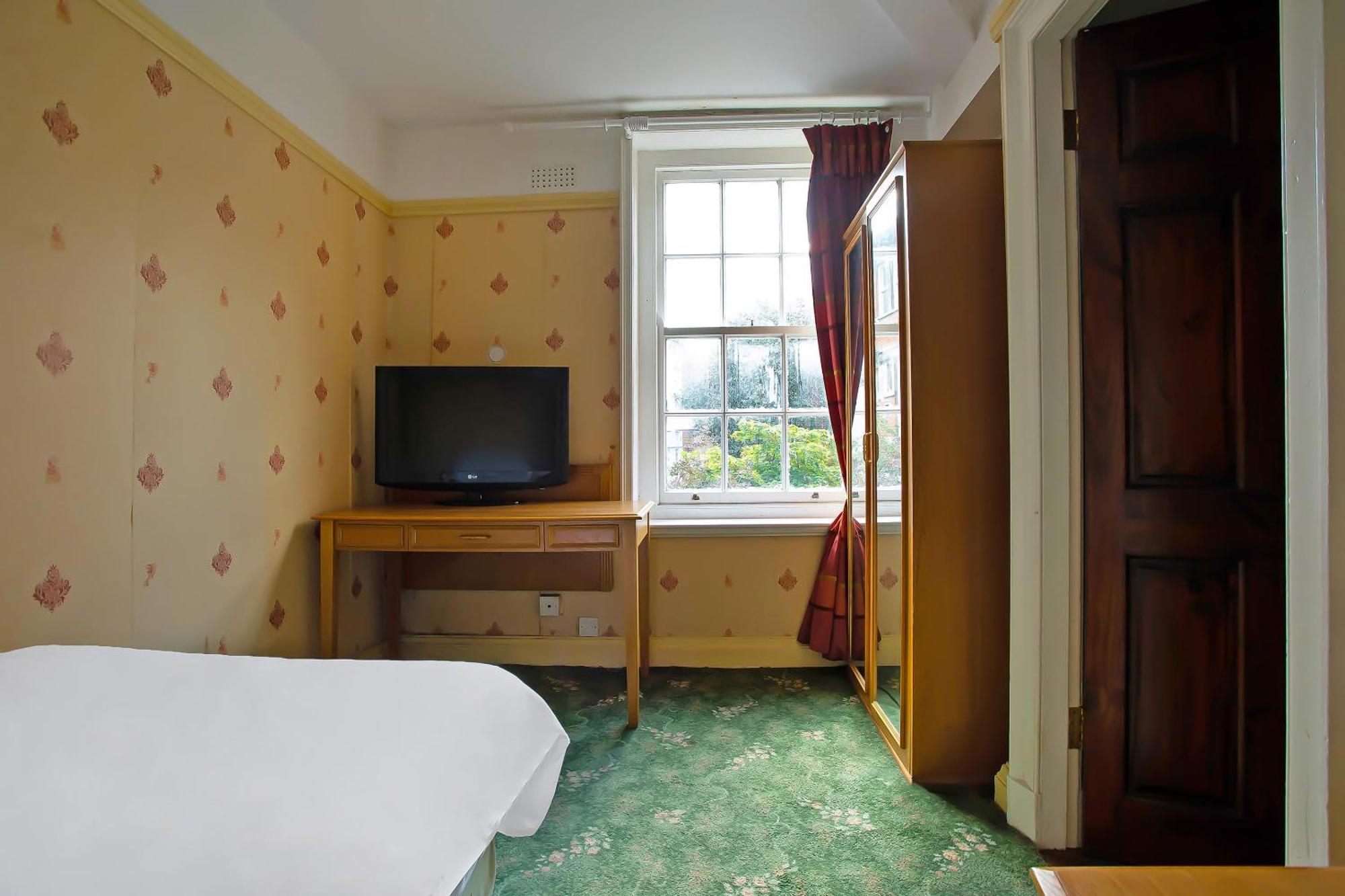 Great White Horse Hotel 2*