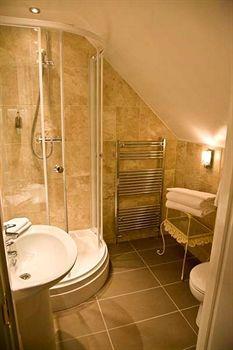 Guest house Innocence Rooms - East 3*
