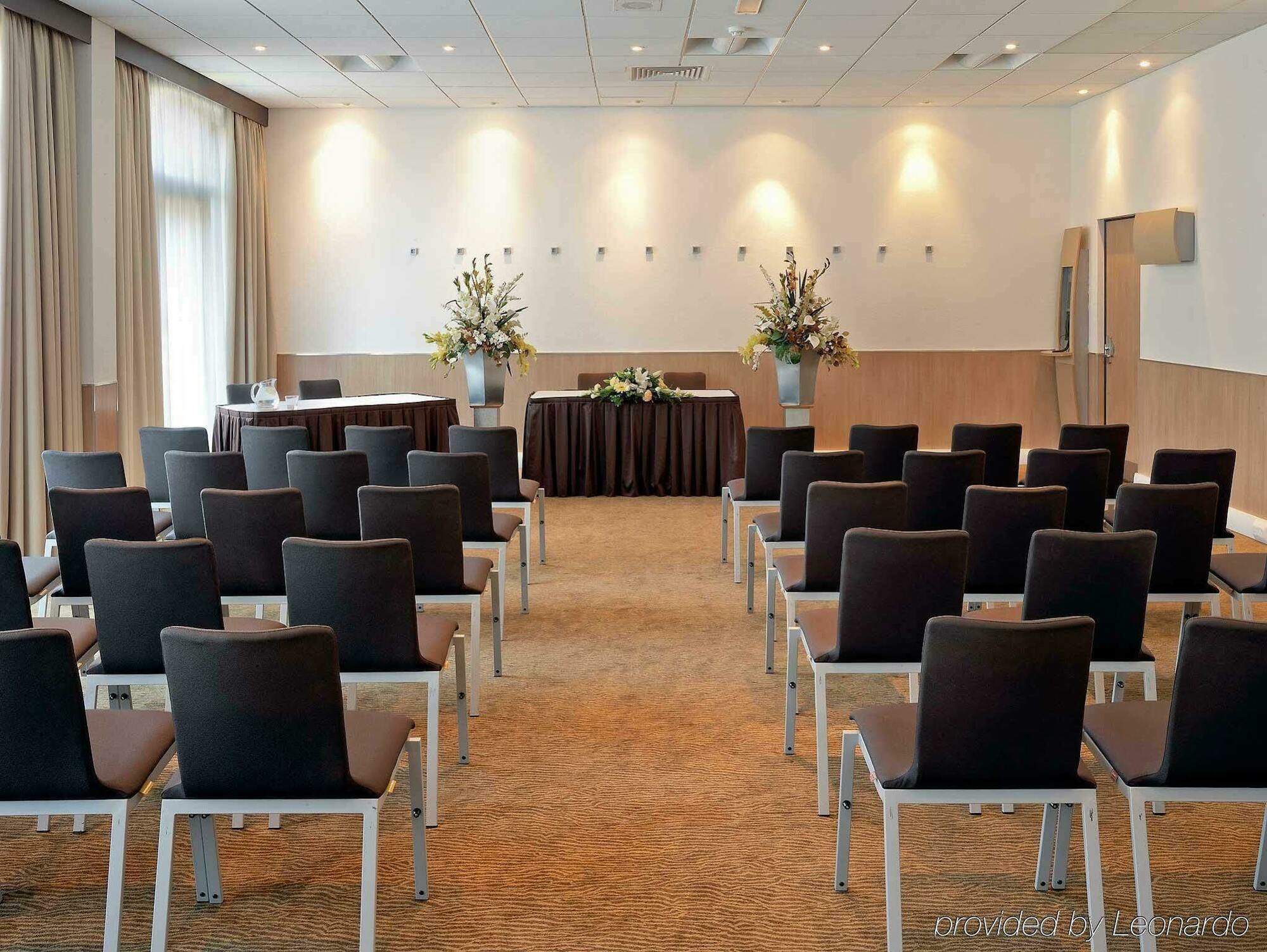 Novotel Centre Hotel 4*